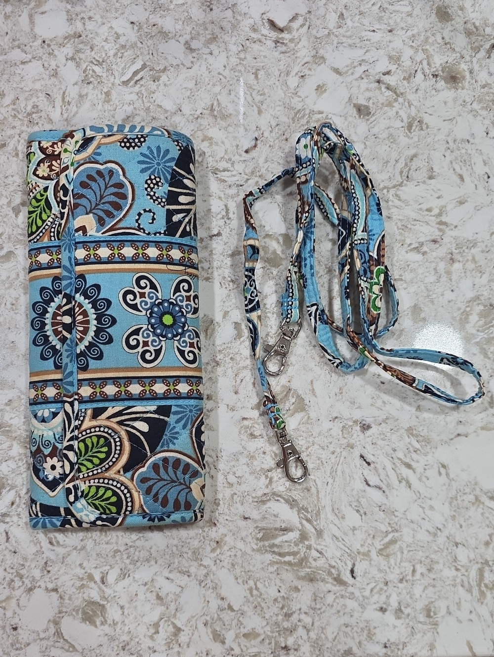 Vera Bradley Turquoise Floral Quilted Phone Wallet with Lanyard